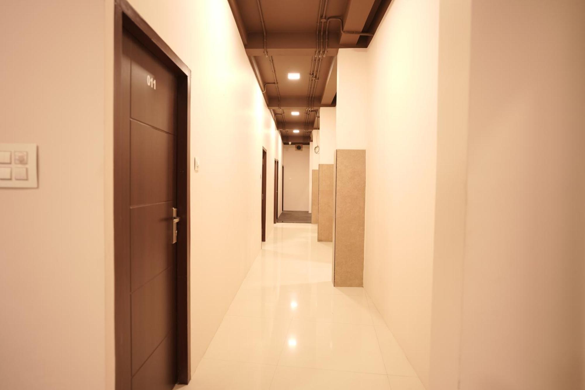 Reach Residency Otel Kochi Dış mekan fotoğraf